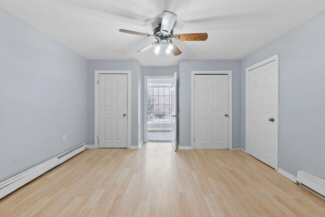 Building Photo - 110 Storms Ave