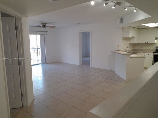 Foto del edificio - 2039 SE 10th Ave