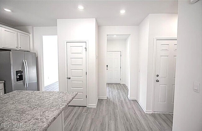 Foto del edificio - 30 Sandywoods Ct
