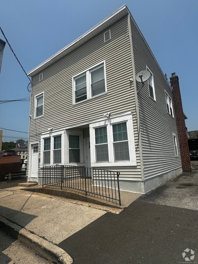 Building Photo - 12 Fahey St
