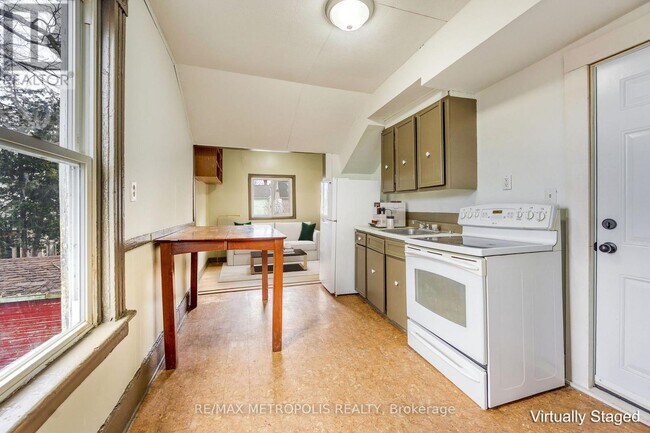 Photo du bâtiment - 132 Forsyth St S