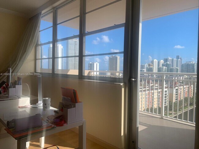 Foto del edificio - 250 174th St