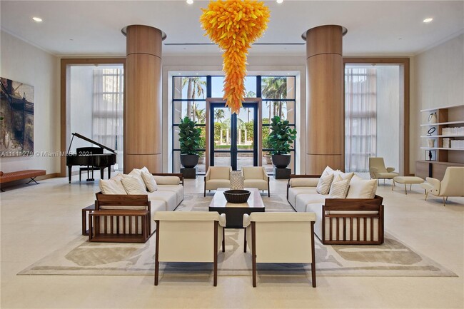 Foto del edificio - 445 Grand Bay Dr