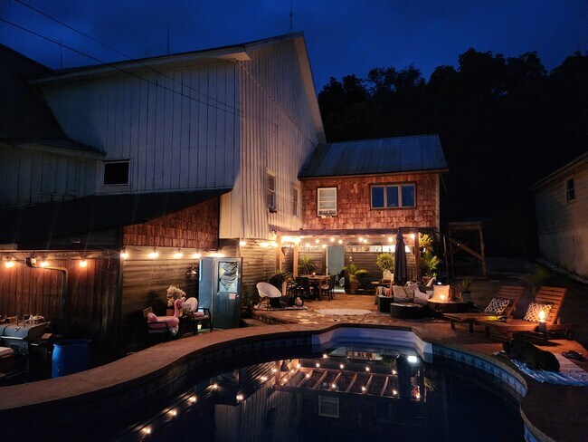 Foto del edificio - 2106 Northway Rd