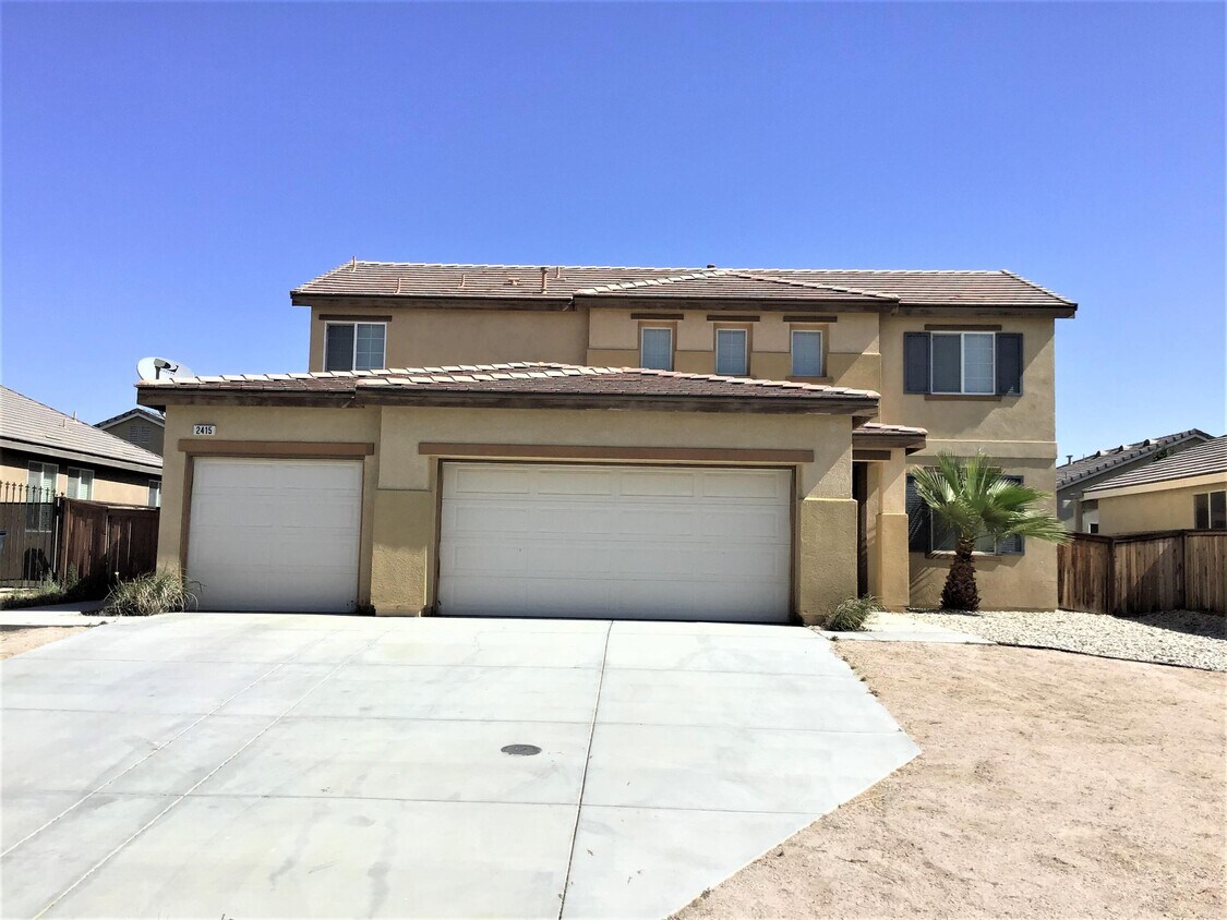 2415 Driftwood Dr, Rosamond, CA 93560 House for Rent in Rosamond, CA