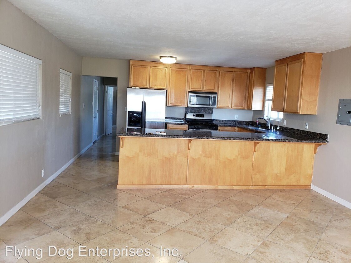 Foto principal - 951 Turquoise St
