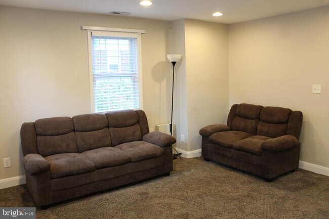 Foto del edificio - 3117 Liberty Pkwy