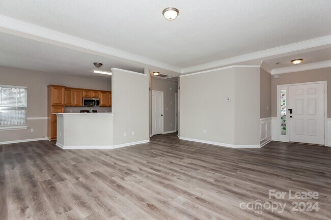 Building Photo - 4501 Keeneland Ln