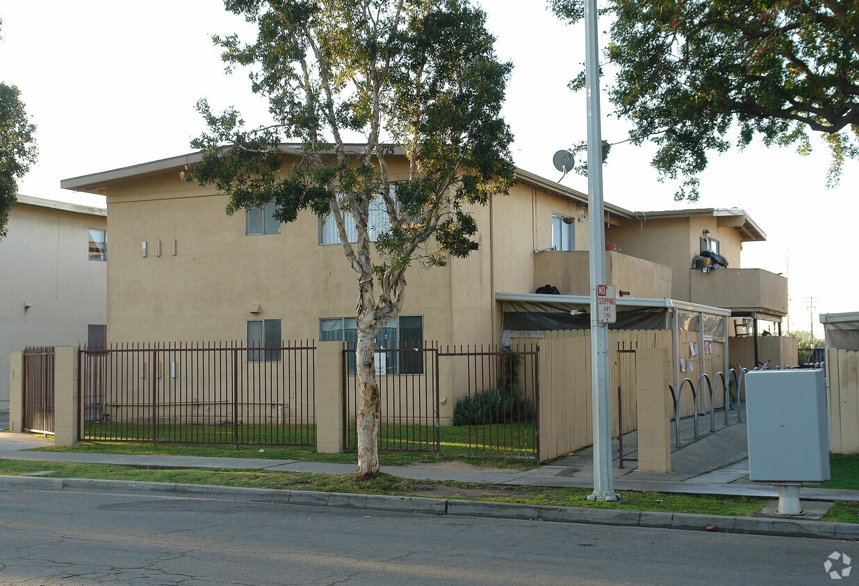 Primary Photo - 775 Shalimar Dr