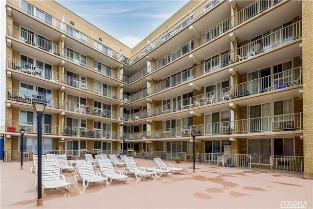 Foto del edificio - 650 Shore Rd
