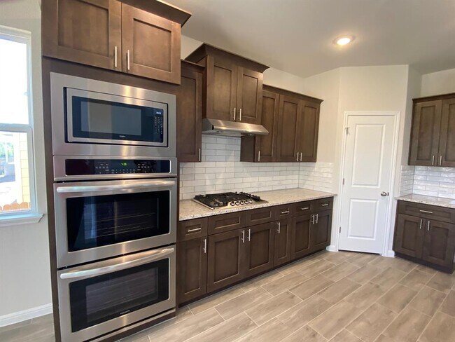 Foto del edificio - 370 Bright Star Ln