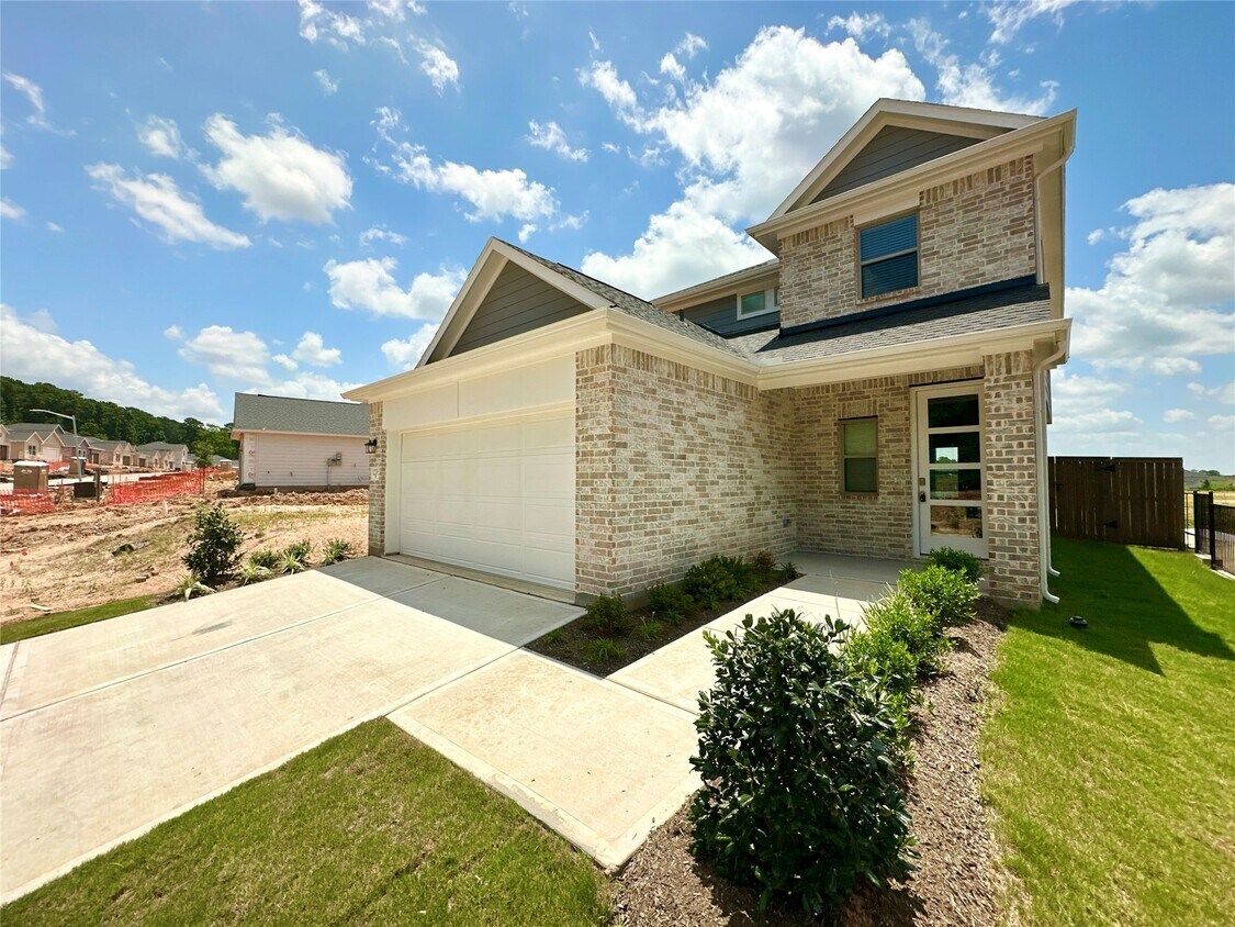 Foto principal - 12176 Ridge Top Dr