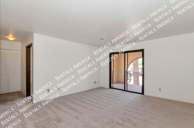 Building Photo - 6332 N Barcelona Ln