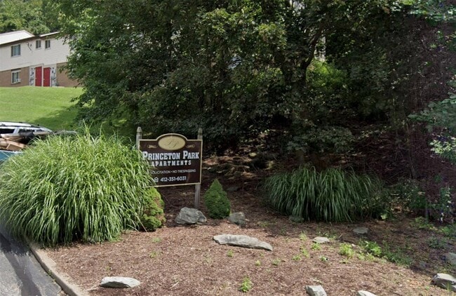 Foto del edificio - 1486 Princeton Blvd