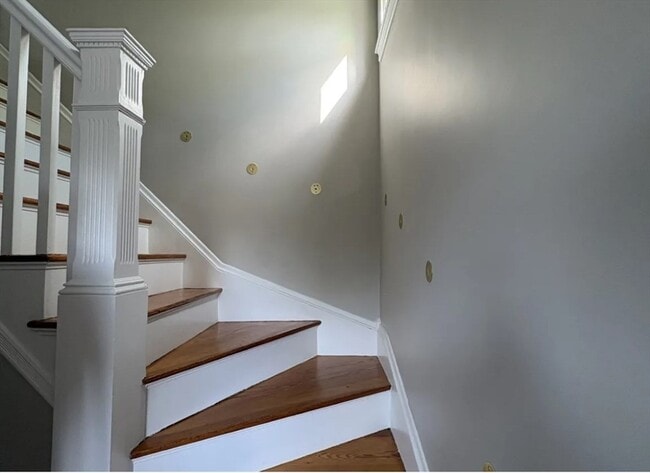 Foto del edificio - 20 Harrington Ave