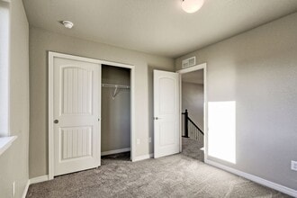 Building Photo - 5633 Maher Ave