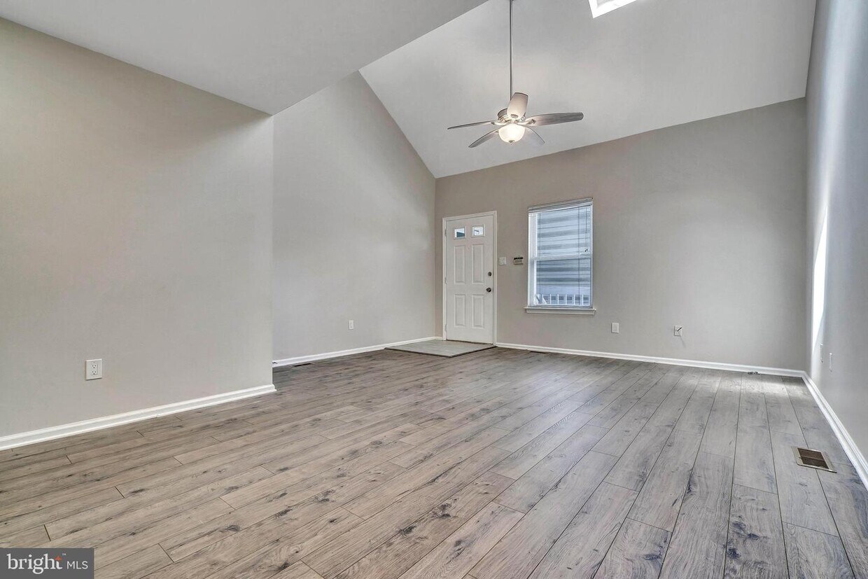 105 Park Pl Dr, CHERRY HILL, NJ 08002 Townhome Rentals in CHERRY HILL NJ