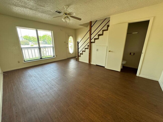 Foto del edificio - 4408 Lake Rd