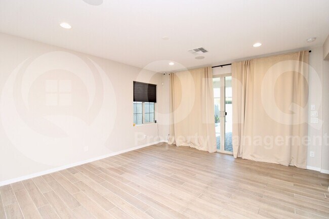 Building Photo - 4474 S 116th Dr