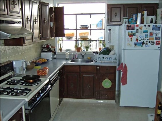 Kitchen - 125 4th Ave