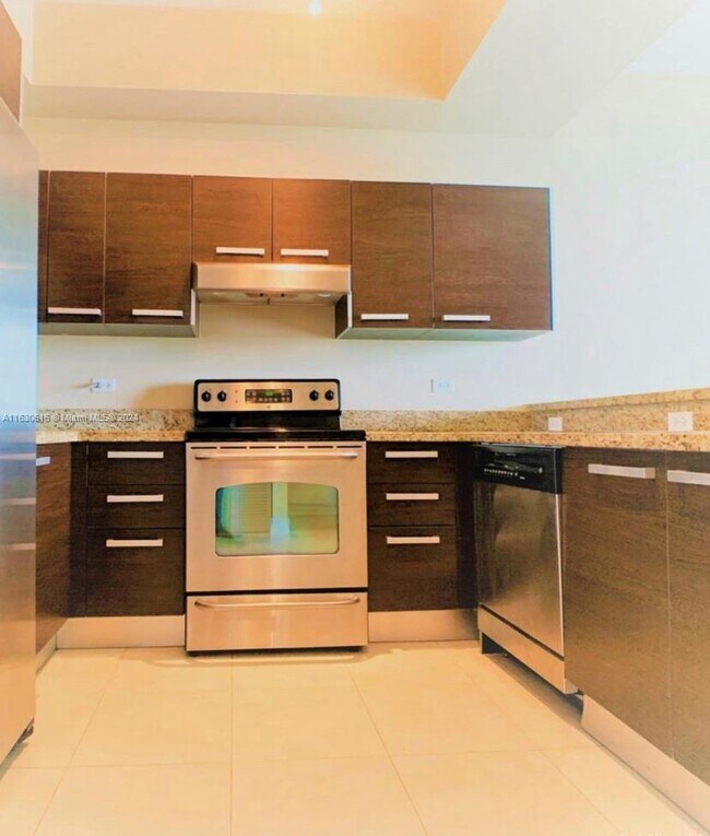 Foto del edificio - 2525 SW 3rd Ave
