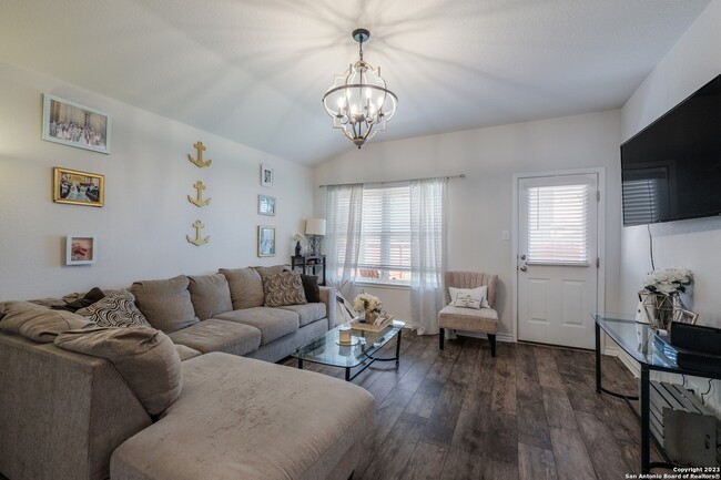 Photo - 13129 Needle Grass House