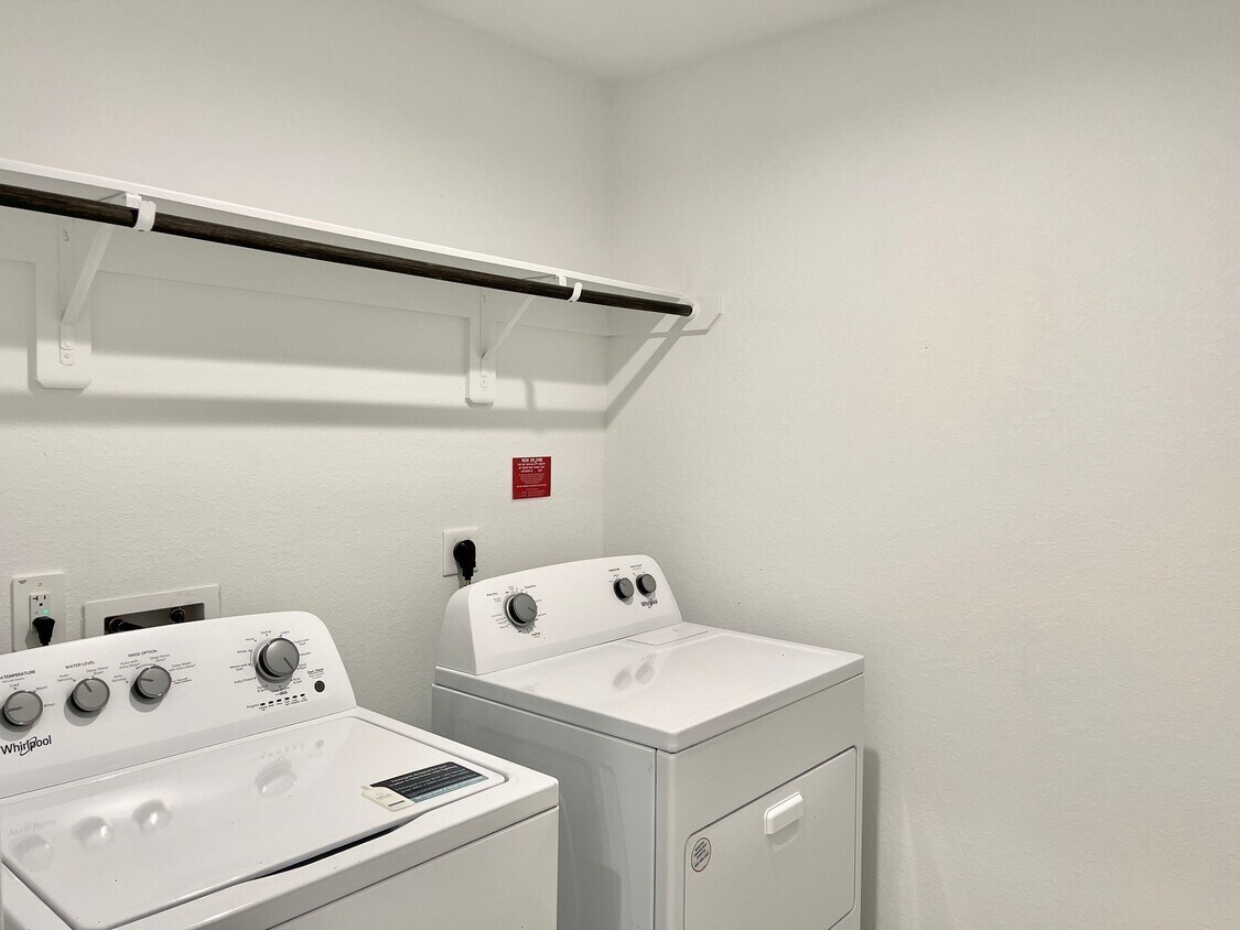 Primary Photo - 7515 Cattle Walker Ct