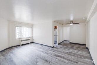 Interior Photo - Amberson Gardens