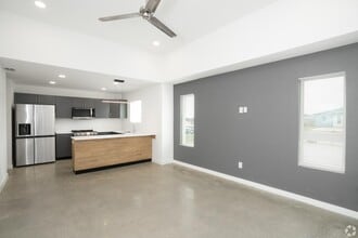 Building Photo - 4013 Jenna Ln