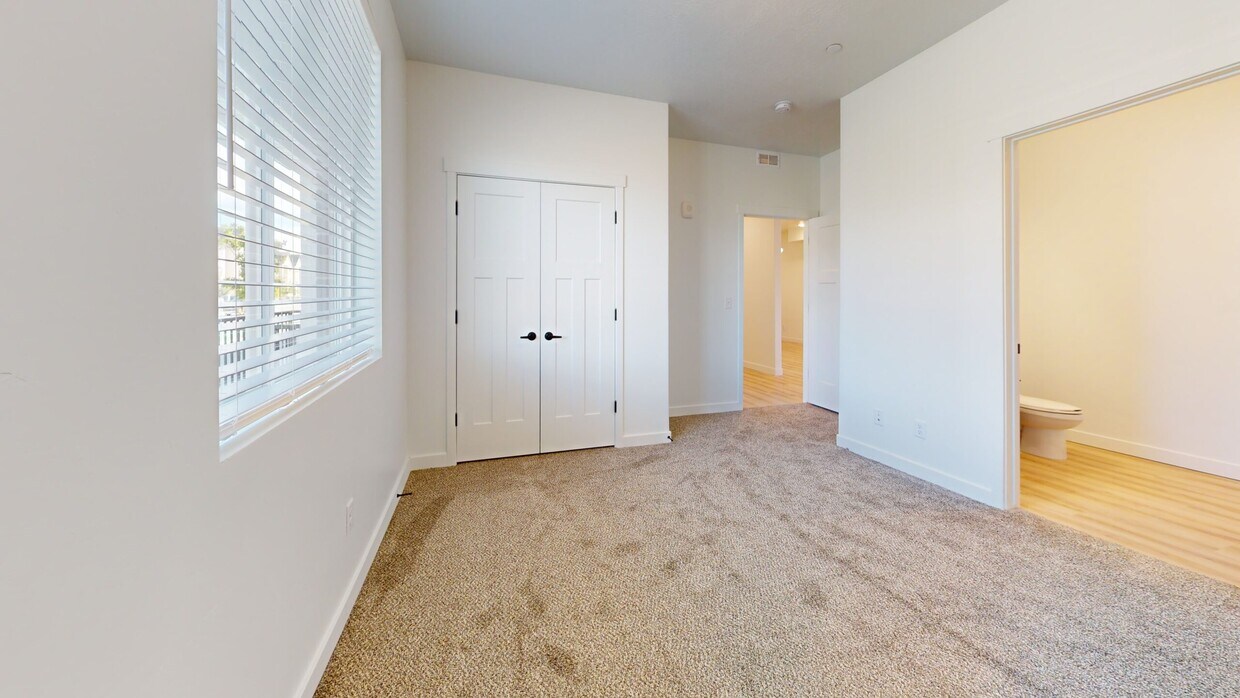 Foto del edificio - 1141 W State St