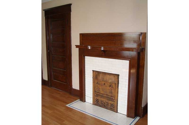 Living Room - 416 Hill St
