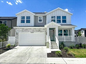 Building Photo - 12284 Pedroia St