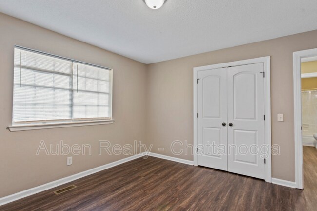 Foto del edificio - 7167 Holland Ln
