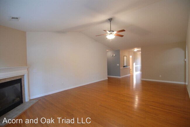 Foto del edificio - 3 br, 2 bath House - 4031 Saint Johns St