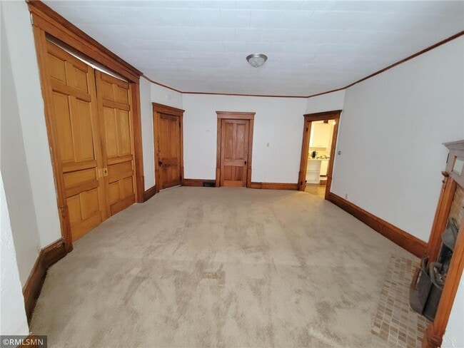 Building Photo - 210 N Fremont St