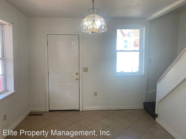 Building Photo - 2 br, 1 bath House - 260 E Gas Ave.