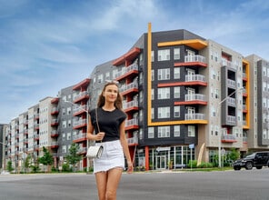 Building Photo - Station on Silver