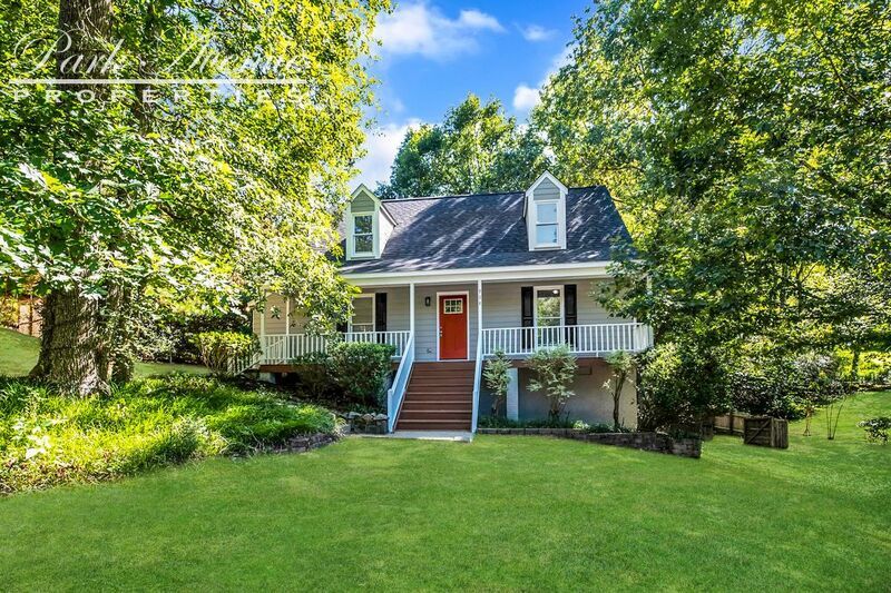 Primary Photo - 908 Fairlong Rd