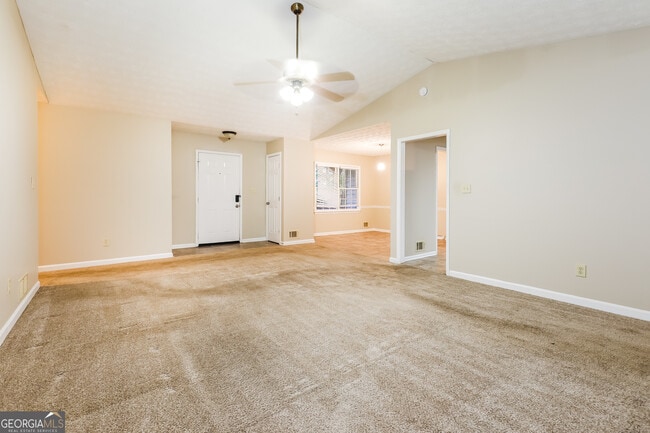 Building Photo - 145 Cowan Dr