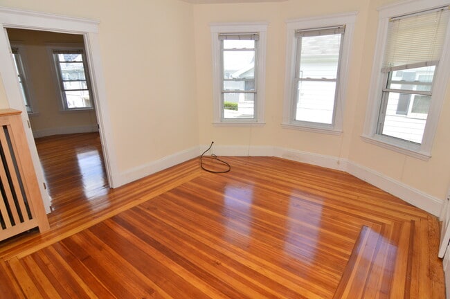 Building Photo - 100 Etna St