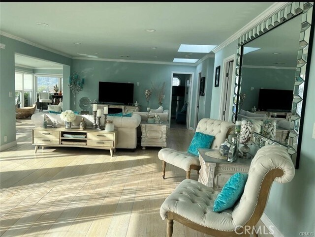 Foto del edificio - 29500 Heathercliff Rd