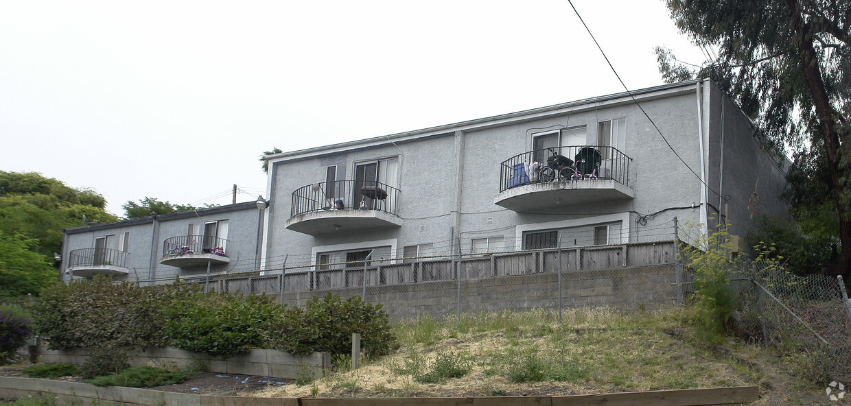 Primary Photo - Wallace Street Apartments