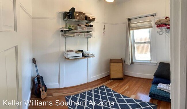 Foto del edificio - 3 br, 2 bath House - 694 E Adams St.
