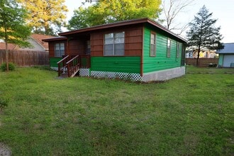 Building Photo - 21702 E Memorial Dr