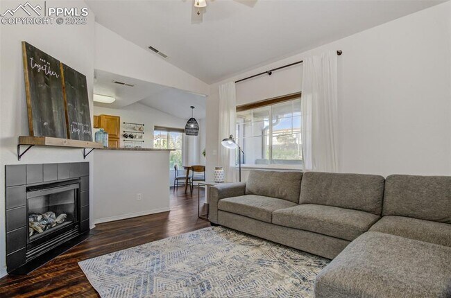 Building Photo - 7124 Ash Creek Heights