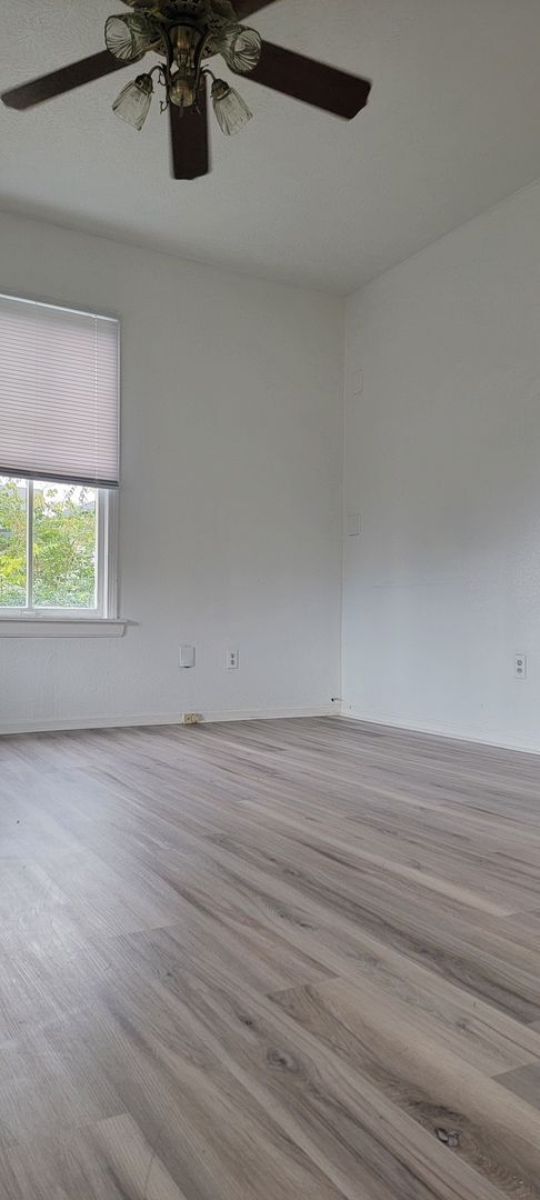 Building Photo - 134 Central Ave