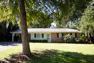 Building Photo - 210 NW 29th St