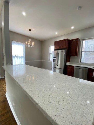 Foto del edificio - 1555 W Rosemont Ave