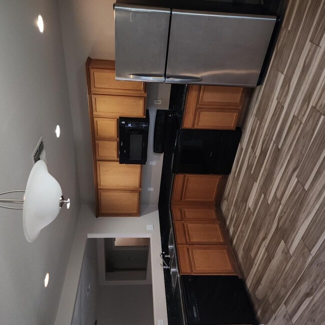 Foto del edificio - 15864 W Evans Dr