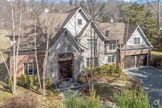 Building Photo - 87 Harriman Rd